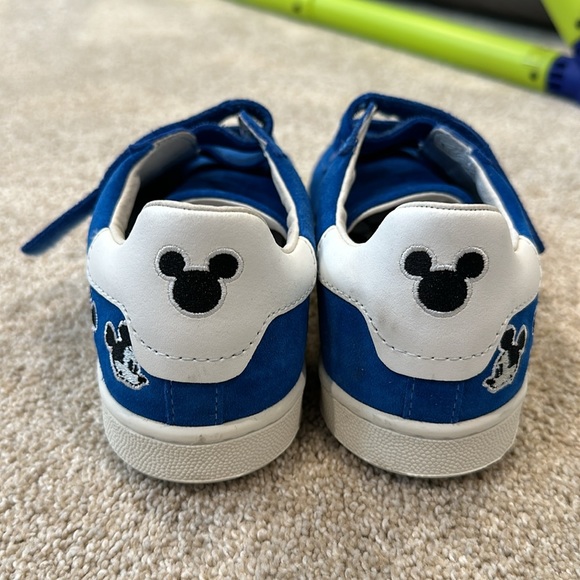 Disney Blue Master of Arts Mickey Mouse shoes Boys US size 2.5 - Picture 4 of 8